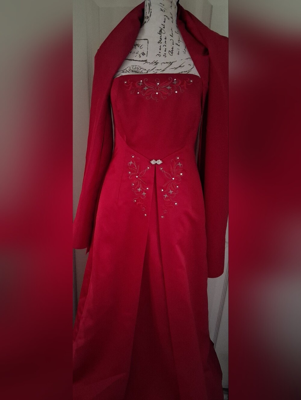 Michaelangelo Red Embroidered Evening Gown With Shaw
